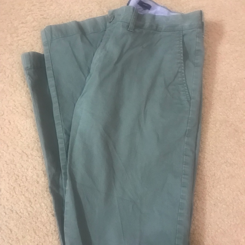 ✨Host Pick ✨Men’s JCREW green chinos size 32/34